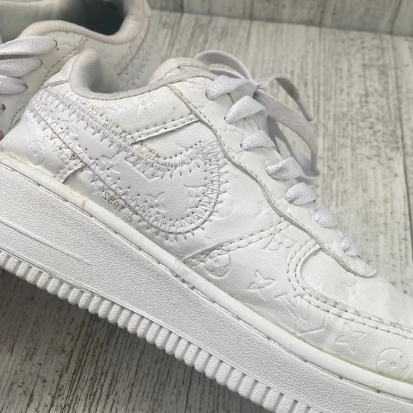 Nike Air Force 1 - Picture 12 of 13